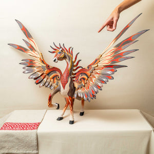 Pegaso Alebrije Madera Pintada y Tallada