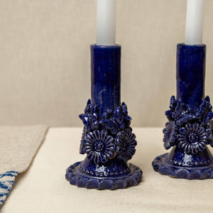 Candelabro Barro Vidriado con Flores Azul, pequeño